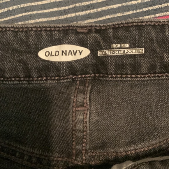 Old Navy black jean shorts - Picture 2 of 3
